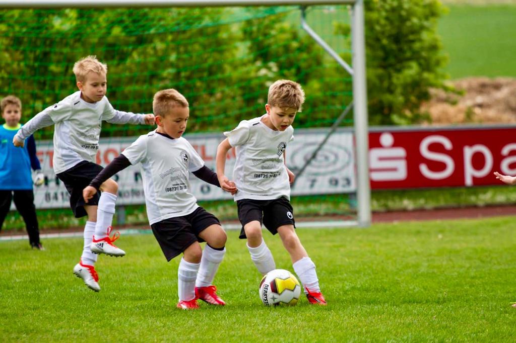 Fußball-Kindergarten startet wieder - Schnuppertrainings bei allen